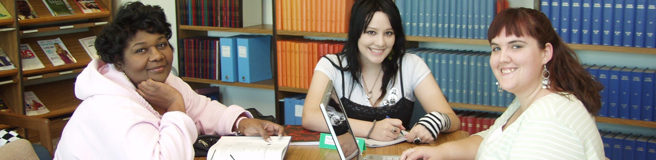 Students studying in the libary.